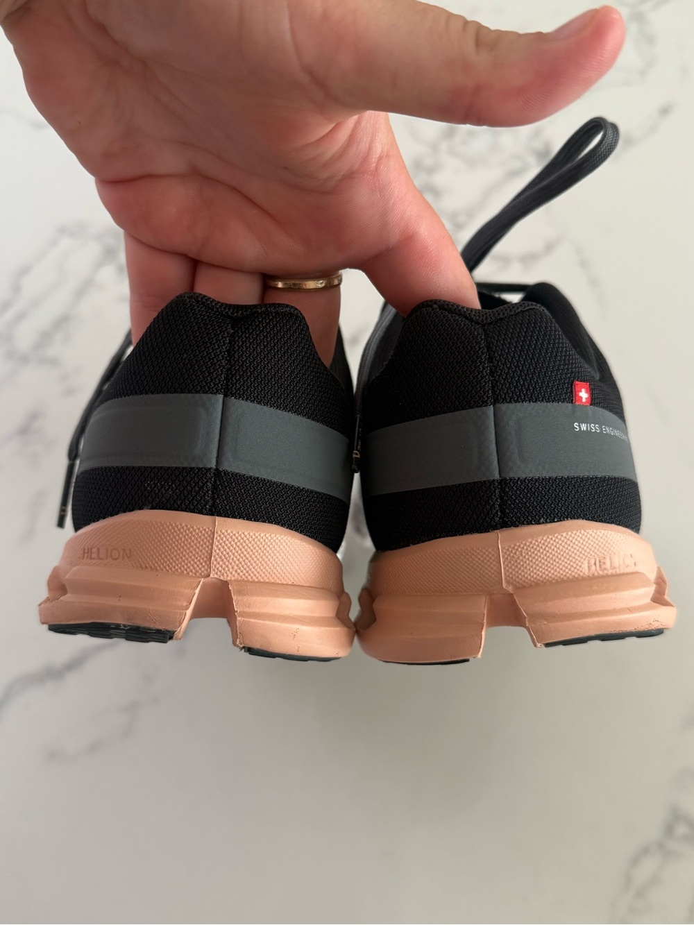On Running Cloudflow Running Shoes - Rock / Rose - Size 8 (Wide) - Picture 4 of 8